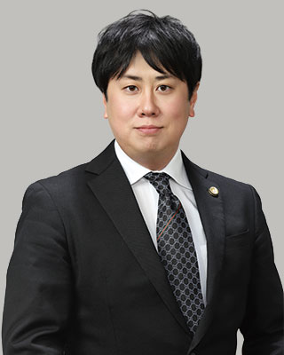 代表弁護士 坪井 智之